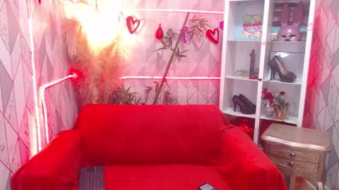 Charlotte online show from November 2025 05:12:01 PM