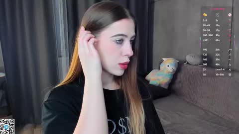 Sophia online show from November 2025 03:22:01 PM