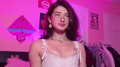 Nicky  online show from March 2026 11:19:01 PM