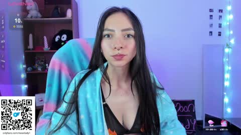 Snapshot of moonlady_ chatting on December 2024 02:56:01 AM MOON  online show from December 2024 02:56:01 AM