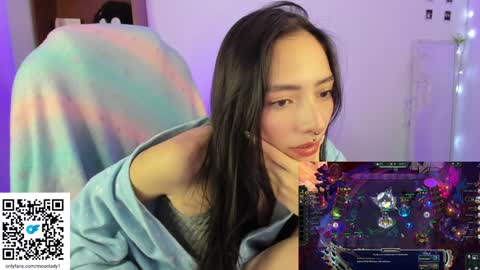 Snapshot of moonlady_ chatting on January 2025 08:50:01 AM MOON  online show from January 2025 08:50:01 AM
