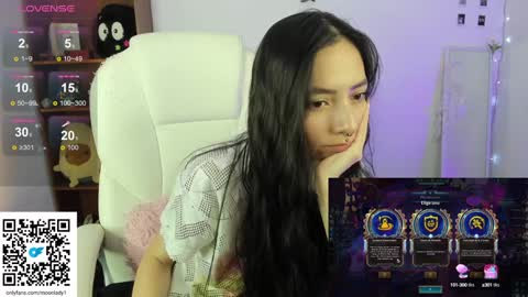 Snapshot of moonlady_ chatting on January 2025 06:06:02 AM MOON  online show from January 2025 06:06:02 AM