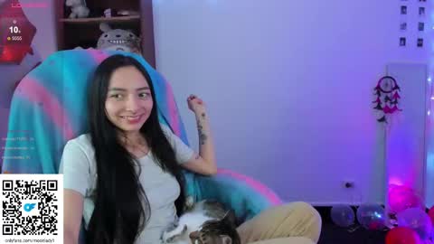 Snapshot of moonlady_ chatting on March 2025 07:25:02 AM MOON  online show from March 2025 07:25:02 AM