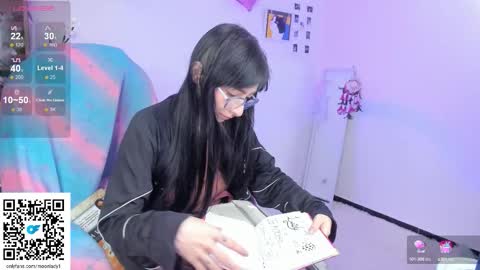 Snapshot of moonlady_ chatting on September 2025 04:03:01 AM MOON  online show from September 2025 04:03:01 AM