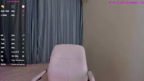 Snapshot of moonlight8_ chatting on November 2025 07:05:02 PM LANA online show from November 2025 07:05:02 PM