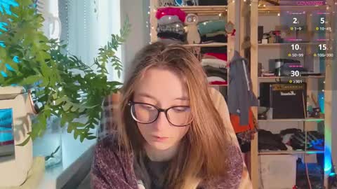 Snapshot of moonlight__lovers chatting on February 2025 01:21:02 PM Dana online show from February 2025 01:21:02 PM