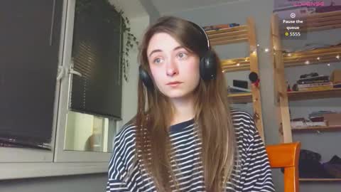 Dana online show from November 2025 03:56:01 AM