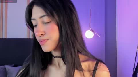 Snapshot of moonlight_brat chatting on May 2026 11:07:01 AM Ivy online show from May 2026 11:07:01 AM