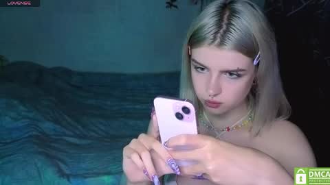 Snapshot of moonlight_grace chatting on May 2026 04:11:02 PM Im Grace 3 online show from May 2026 04:11:02 PM