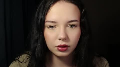 Snapshot of moonlightpoison chatting on May 2026 02:30:01 AM moonlightpoison online show from May 2026 02:30:01 AM