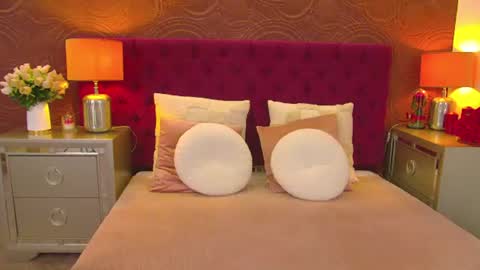 moonligt_iris online show from June 2026 04:24:02 AM