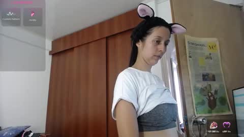 Snapshot of moonlunita chatting on October 2025 04:36:02 PM moonlunita online show from October 2025 04:36:02 PM