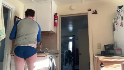 Moon online show from February 2025 10:04:02 PM