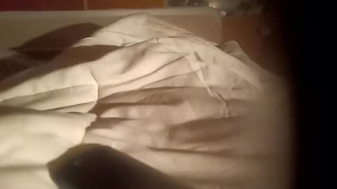 moos1 online show from October 2025 07:04:02 PM