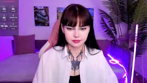 Morana online show from October 2025 08:32:01 AM