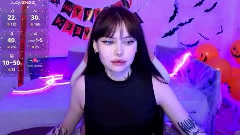 Morana online show from November 2025 02:13:02 AM