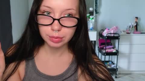 Snapshot of moranagoddess chatting on July 2026 11:35:01 AM Morana follow my boosty online show from July 2026 11:35:01 AM