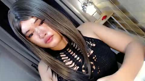 MIA online show from November 2025 05:23:01 PM