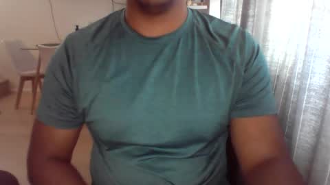 Snapshot of morenolatin19 chatting on July 2026 05:00:02 PM Jos Luis online show from July 2026 05:00:02 PM
