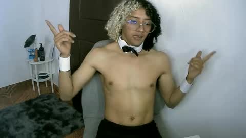 Danny  online show from December 2025 06:14:01 PM