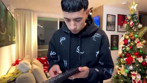   online show from January 2026 12:38:01 AM