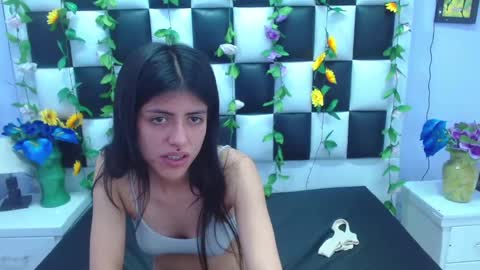 morganasmit_ online show from February 2025 02:00:01 PM