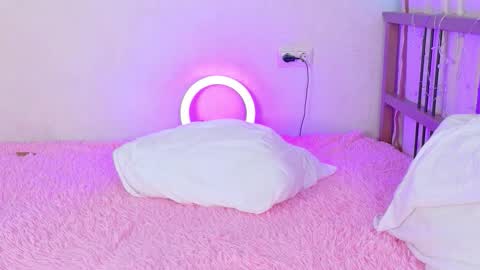 Emilia online show from March 2026 03:32:01 AM