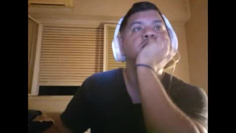 Bruno online show from December 2025 04:43:01 AM