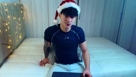 Snapshot of morthy_downey chatting on December 2024 02:02:01 PM Morthy online show from December 2024 02:02:01 PM