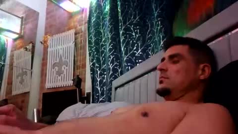 mosleytravis85 online show from March 2026 01:43:01 AM