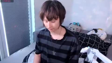 Snapshot of mothkink chatting on July 2026 03:10:02 PM mothkink Moth - online show from July 2026 03:10:02 PM