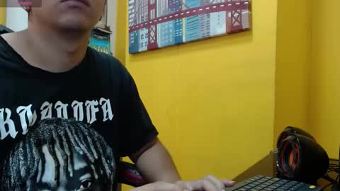 Snapshot of mou_fly chatting on September 2025 11:43:01 AM Mou Fly online show from September 2025 11:43:01 AM