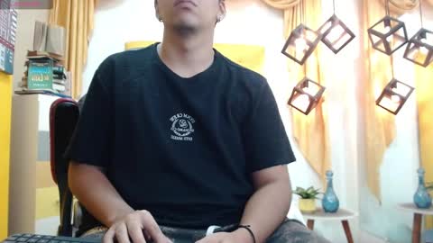 Snapshot of mou_fly chatting on September 2025 12:37:02 PM Mou Fly online show from September 2025 12:37:02 PM