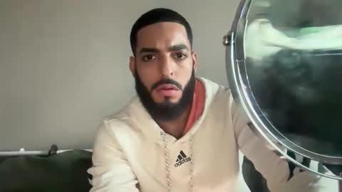 Snapshot of mountaiden chatting on November 2025 09:06:01 PM mountaiden online show from November 2025 09:06:01 PM