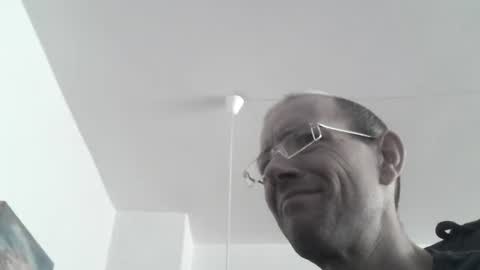 Snapshot of moviem1978 chatting on January 2025 11:07:01 AM Frederik online show from January 2025 11:07:01 AM