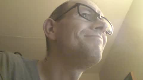 Snapshot of moviem1978 chatting on September 2025 10:37:02 PM Frederik online show from September 2025 10:37:02 PM