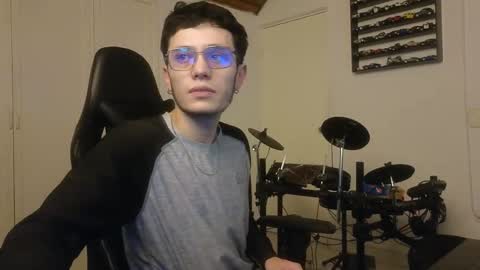 Snapshot of mr_andresr chatting on November 2025 08:41:02 PM Andy online show from November 2025 08:41:02 PM