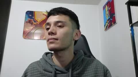 Snapshot of mr_andresr chatting on June 2026 03:23:02 AM Andy online show from June 2026 03:23:02 AM