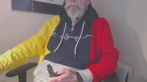 mr_boombastic2021 online show from December 2024 10:23:02 AM