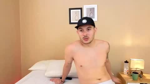 Snapshot of mr_danni_ chatting on December 2024 04:25:01 PM Danny Aleja online show from December 2024 04:25:01 PM