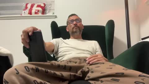 Snapshot of mr_halfling chatting on June 2026 06:25:02 AM mr_halfling online show from June 2026 06:25:02 AM