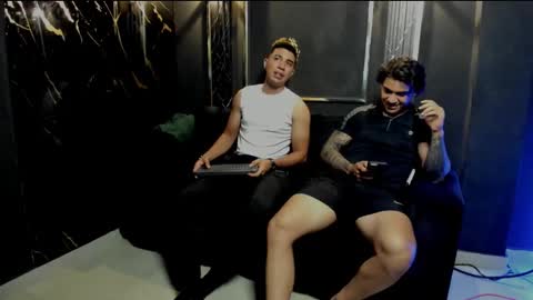 mr_maximo online show from September 2025 05:12:01 AM