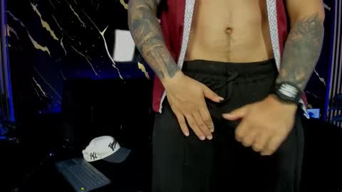 mr_maximo online show from February 2026 05:12:01 AM