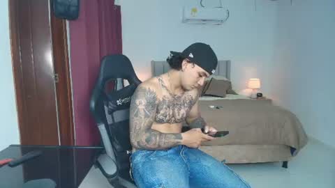 Snapshot of mr_maximo chatting on July 2026 03:21:01 AM mr_maximo online show from July 2026 03:21:01 AM