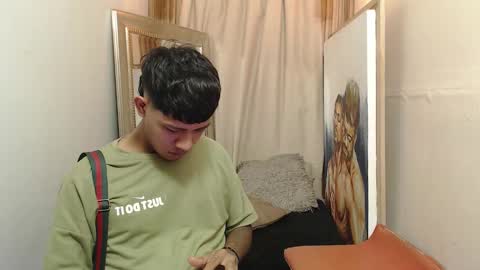 mr_stiven_ online show from November 2025 02:43:02 AM