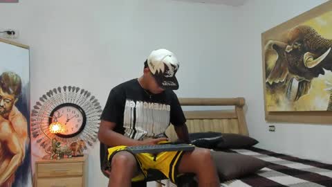 mr_stiven_ online show from May 2026 05:13:01 AM