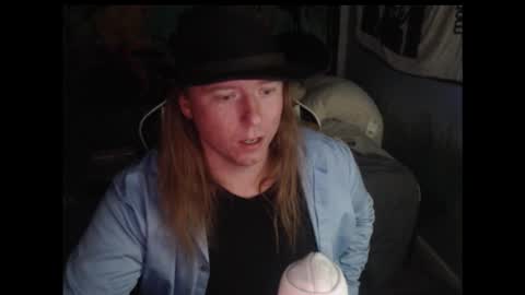 mr_strawberry online show from October 2025 02:48:02 AM