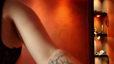 Snapshot of mranii_queen_bdsm_ chatting on July 2026 03:20:02 AM mranii_queen_bdsm_ online show from July 2026 03:20:02 AM