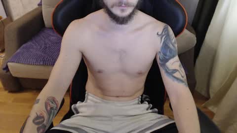 Snapshot of mrbeautifuleyes chatting on January 2025 08:37:01 AM mrbeautifuleyes online show from January 2025 08:37:01 AM