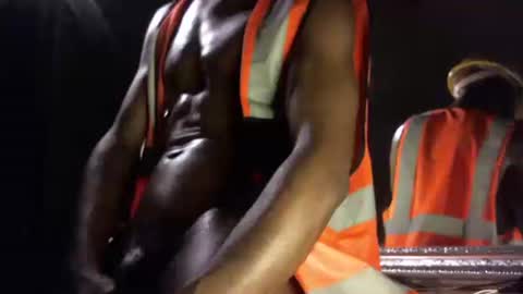 Snapshot of mrbigdiq chatting on February 2025 07:39:02 AM MrBigDiQ1 online show from February 2025 07:39:02 AM